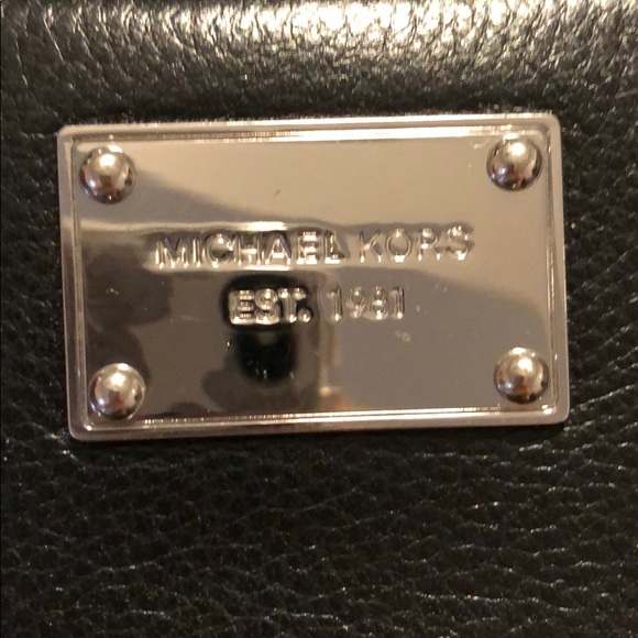 Michael Kors wallet - Picture 5 of 5